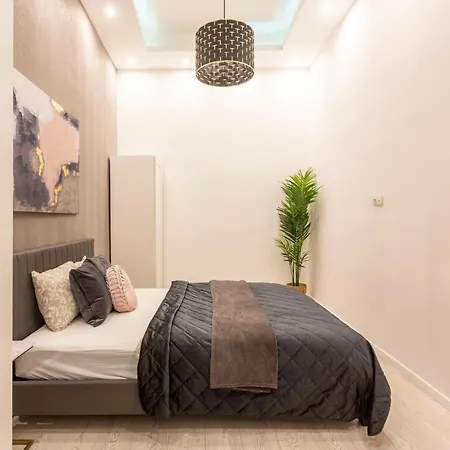 Deluxe Center Izabella By Cavaland 아파트
